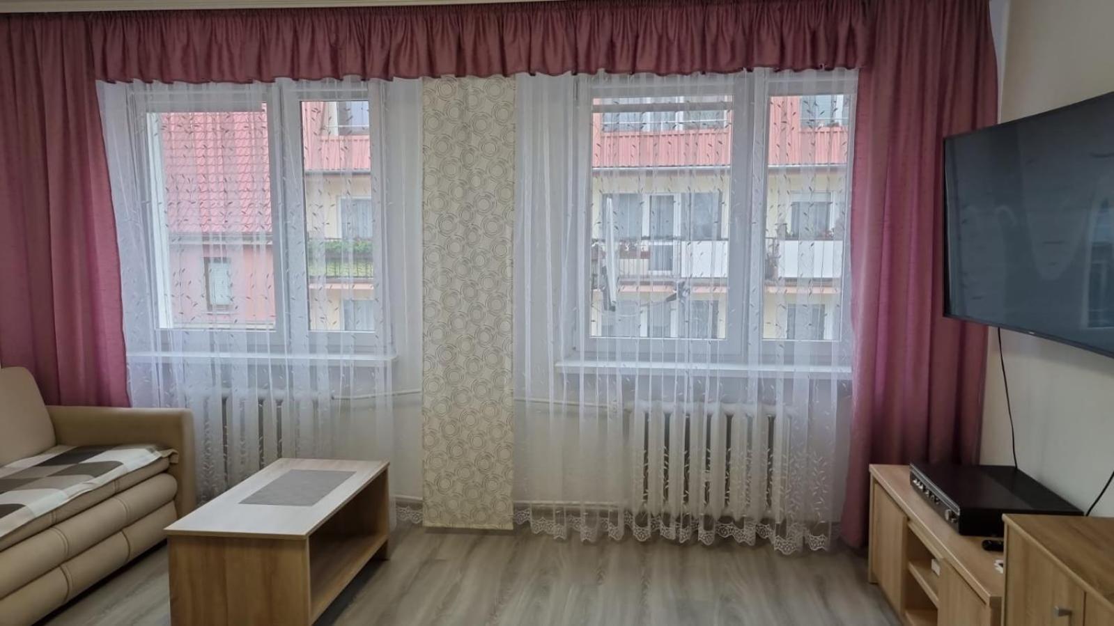 Mieszkanie Przy Parku Свиноуйсьце Экстерьер фото