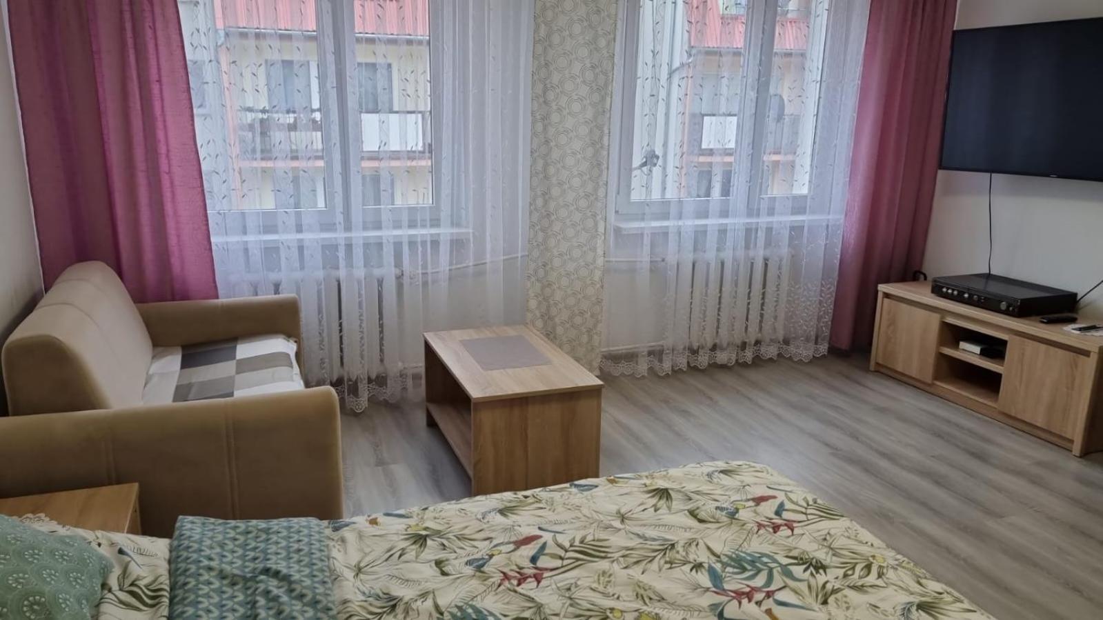 Mieszkanie Przy Parku Свиноуйсьце Экстерьер фото
